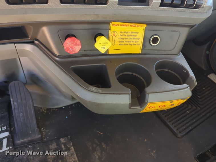 image for item OL9144 2019 Kenworth T680  semi truck