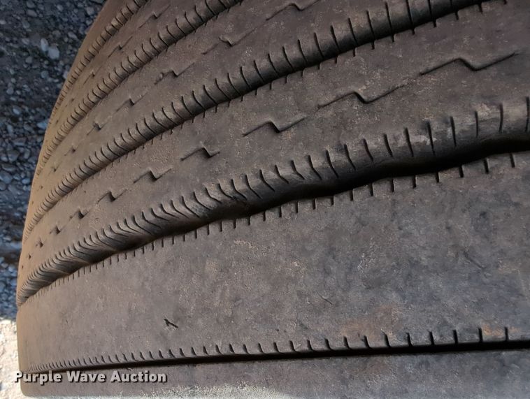 image for item OL9144 2019 Kenworth T680  semi truck