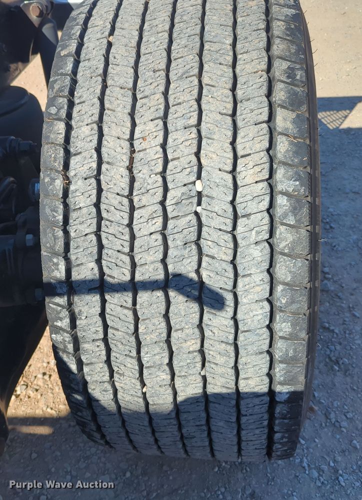 image for item OL9144 2019 Kenworth T680  semi truck