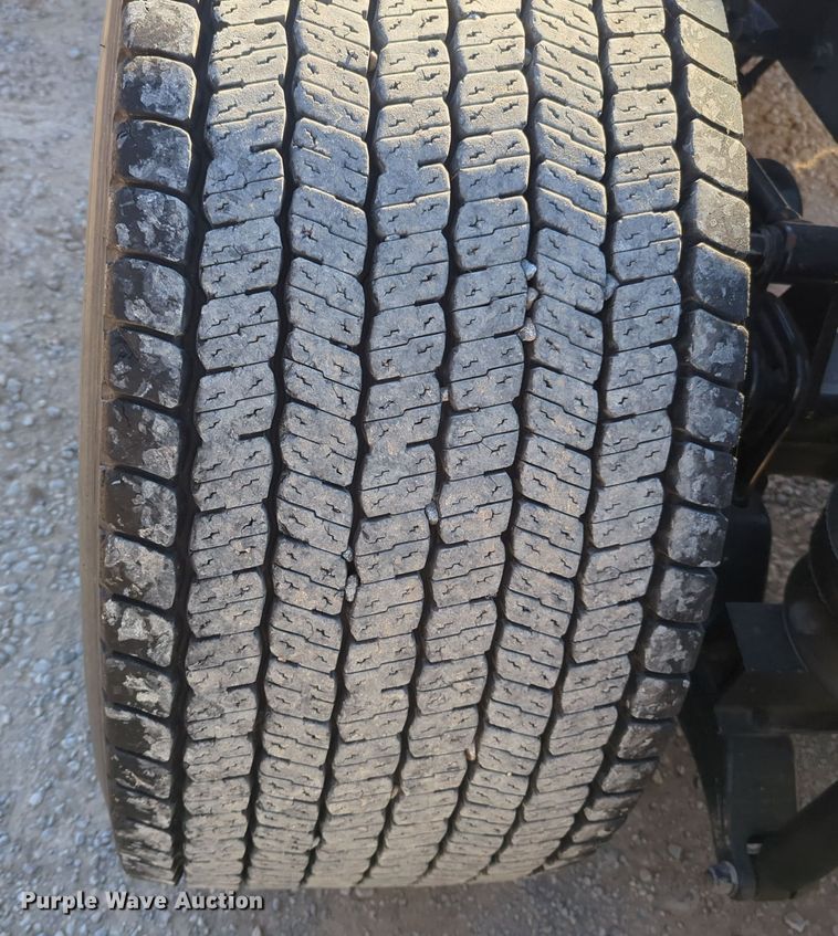 image for item OL9144 2019 Kenworth T680  semi truck