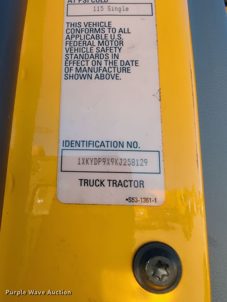 image for item OL9144 2019 Kenworth T680  semi truck