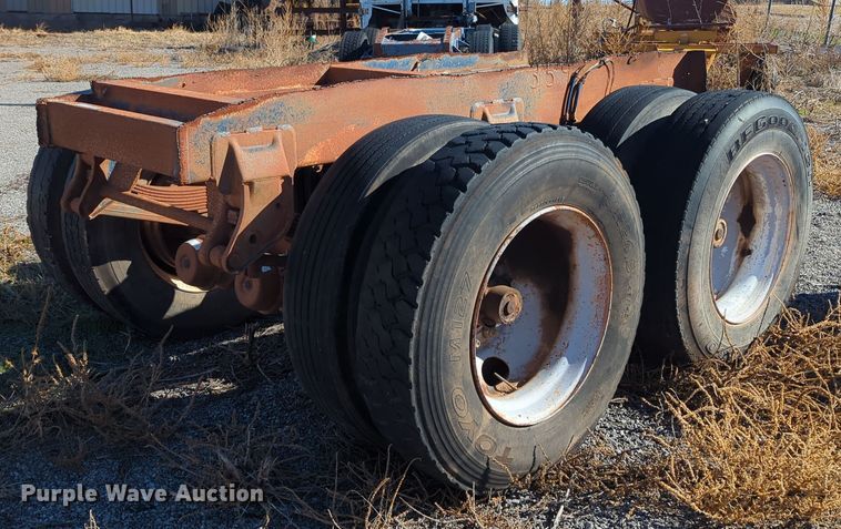 image for item OL9205 Tandem axle assembly