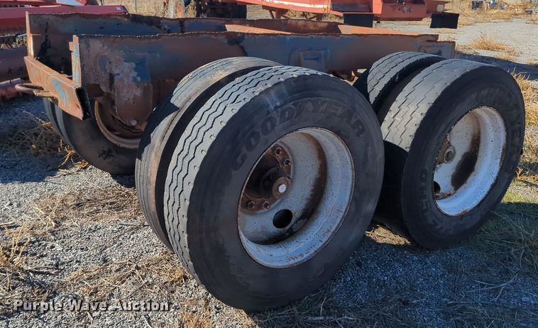 image for item OL9205 Tandem axle assembly