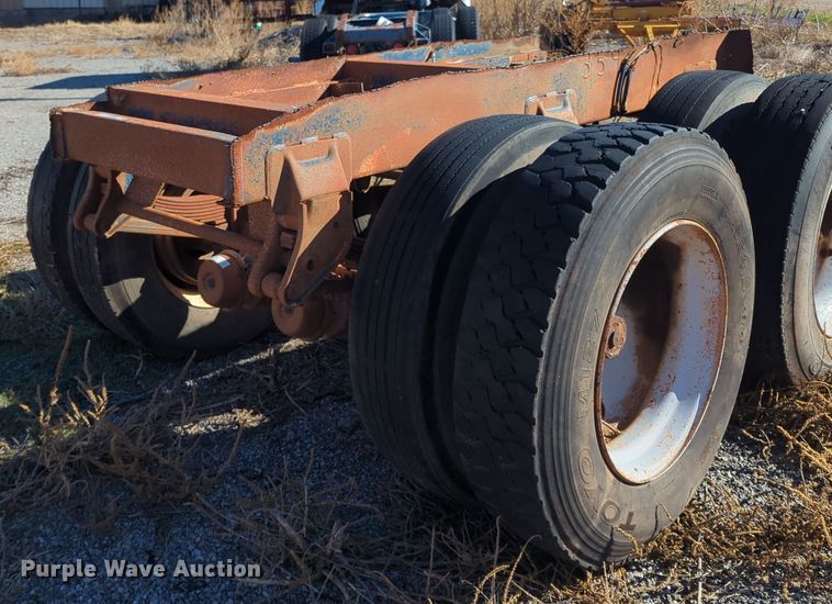 image for item OL9205 Tandem axle assembly