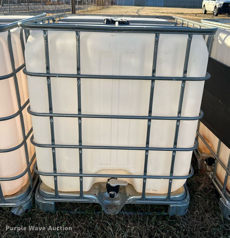 image for item DN0549 (6) poly totes