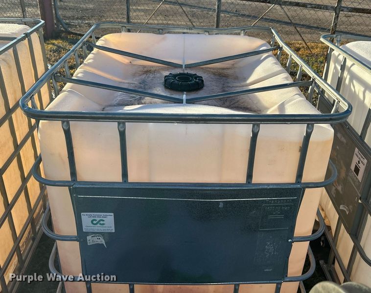 image for item DN0549 (6) poly totes