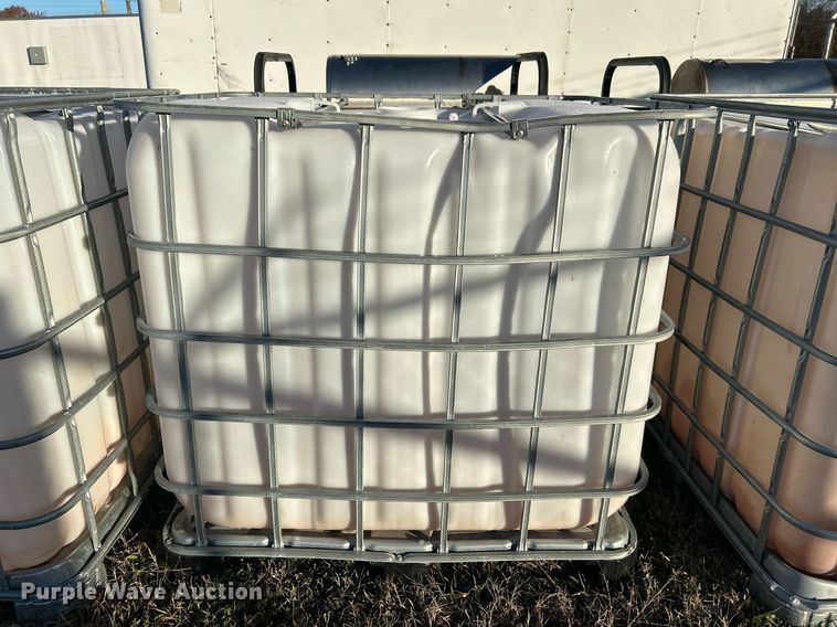 image for item DN0549 (6) poly totes