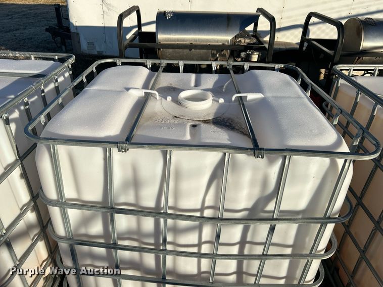 image for item DN0549 (6) poly totes