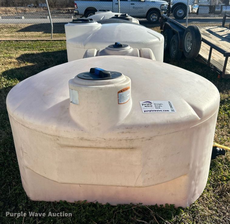 image for item DN0554 (5) poly tanks