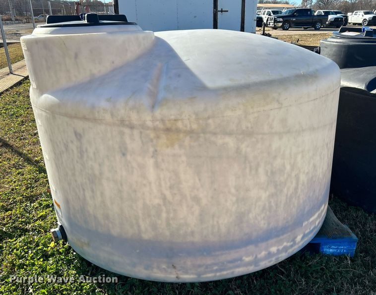 image for item DN0554 (5) poly tanks