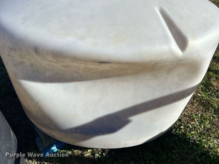 image for item DN0554 (5) poly tanks