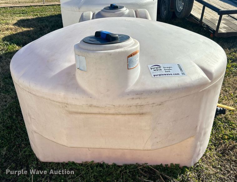 image for item DN0554 (5) poly tanks