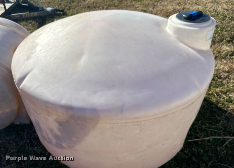 image for item DN0554 (5) poly tanks