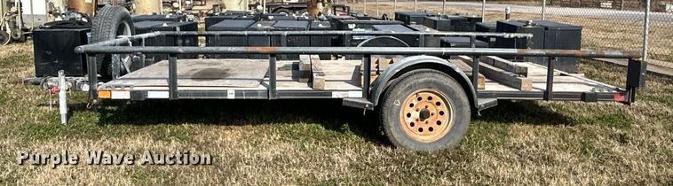 image for item DN0555 2016 Diamond C  utility trailer