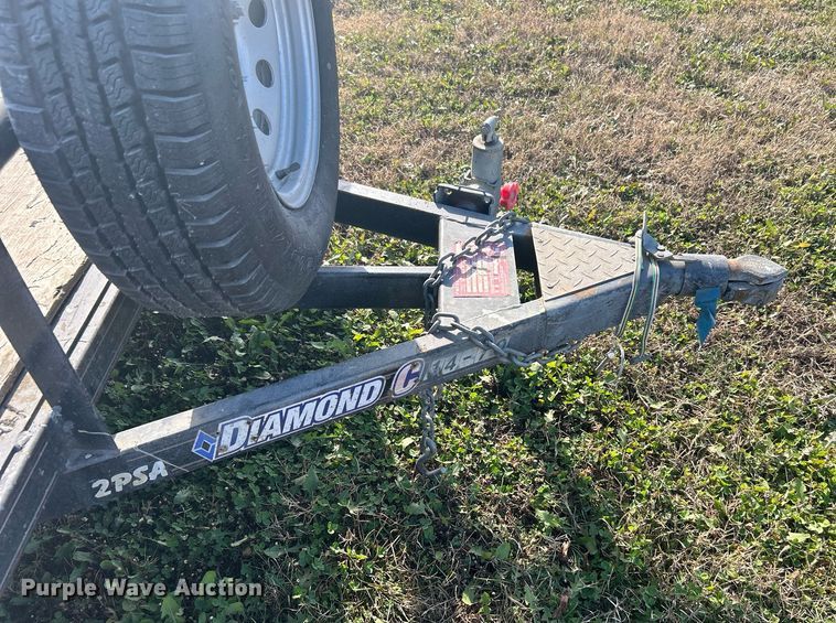 image for item DN0555 2016 Diamond C  utility trailer