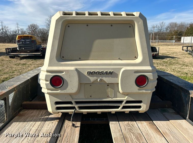 image for item DN0559 2016 Doosan P185  air compressor