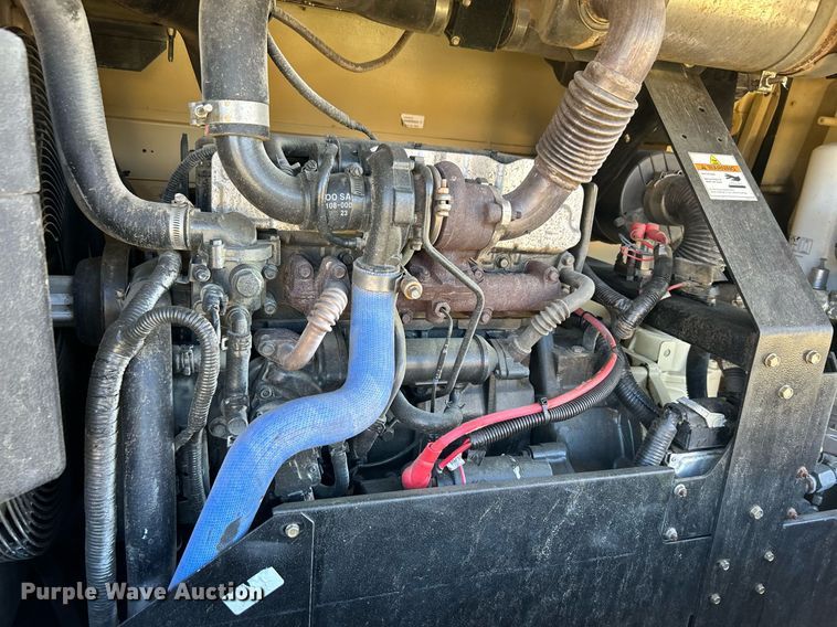 image for item DN0559 2016 Doosan P185  air compressor