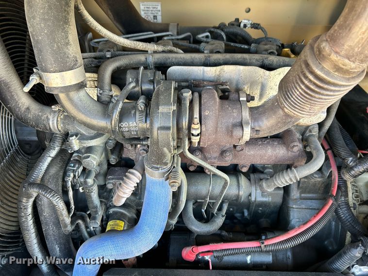 image for item DN0559 2016 Doosan P185  air compressor