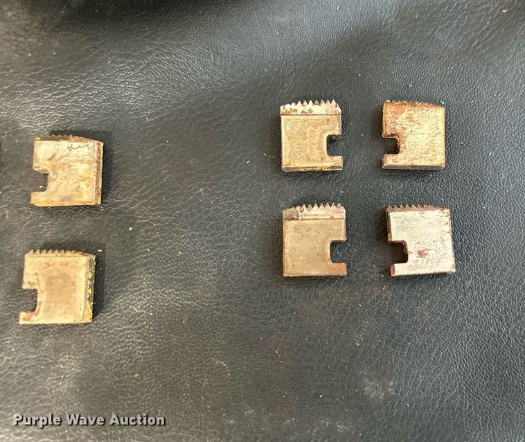 image for item DN0635 Rigid 535  pipe threader