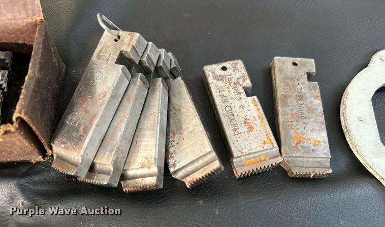 image for item DN0635 Rigid 535  pipe threader