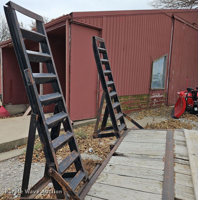 image for item DN7117 2014 Load Trail  equipment trailer