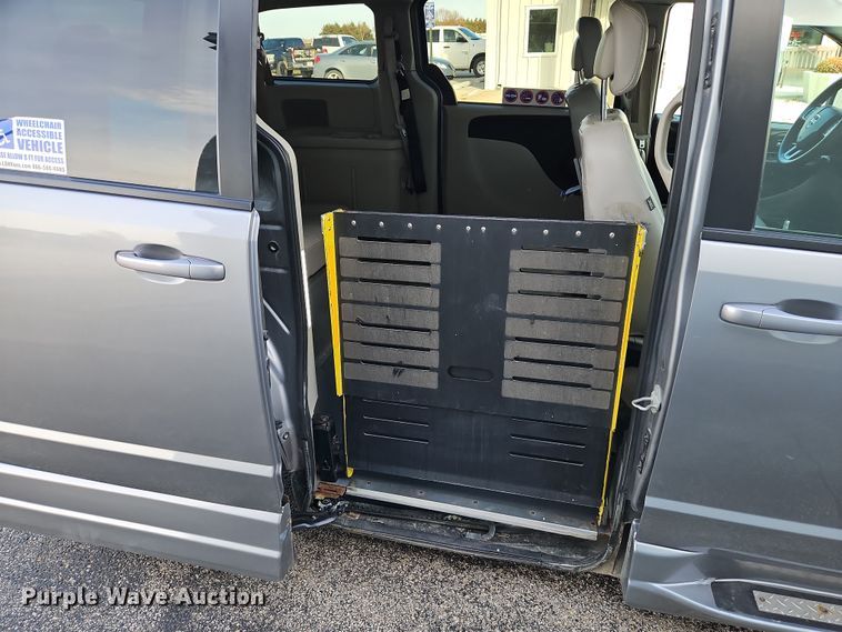 image for item DN7164 2018 Dodge Grand Caravan  handicap accessible van