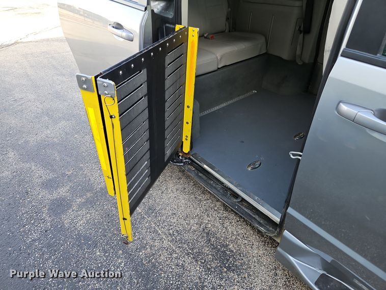image for item DN7164 2018 Dodge Grand Caravan  handicap accessible van
