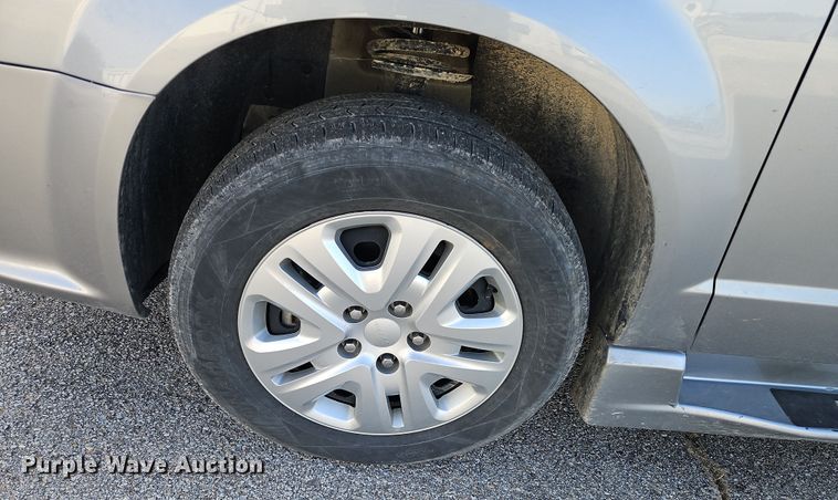 image for item DN7164 2018 Dodge Grand Caravan  handicap accessible van