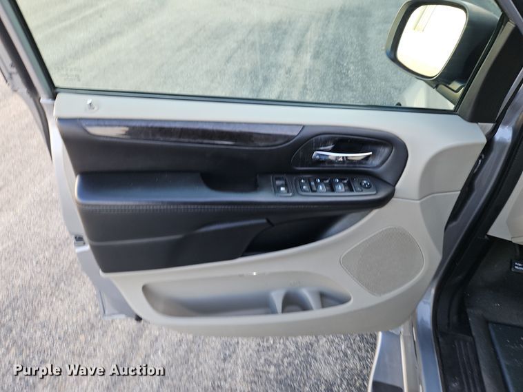 image for item DN7165 2018 Dodge Grand Caravan  handicap accessible van