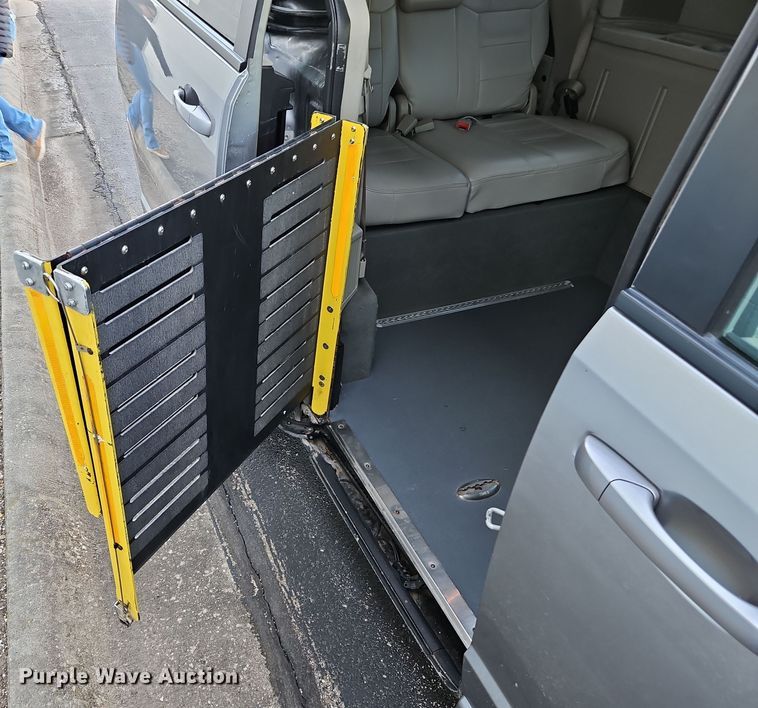 image for item DN7165 2018 Dodge Grand Caravan  handicap accessible van