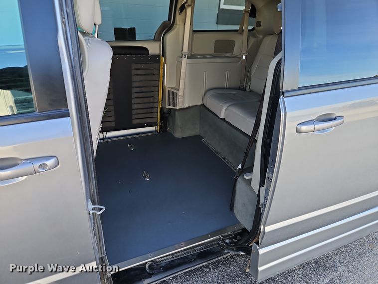 image for item DN7165 2018 Dodge Grand Caravan  handicap accessible van