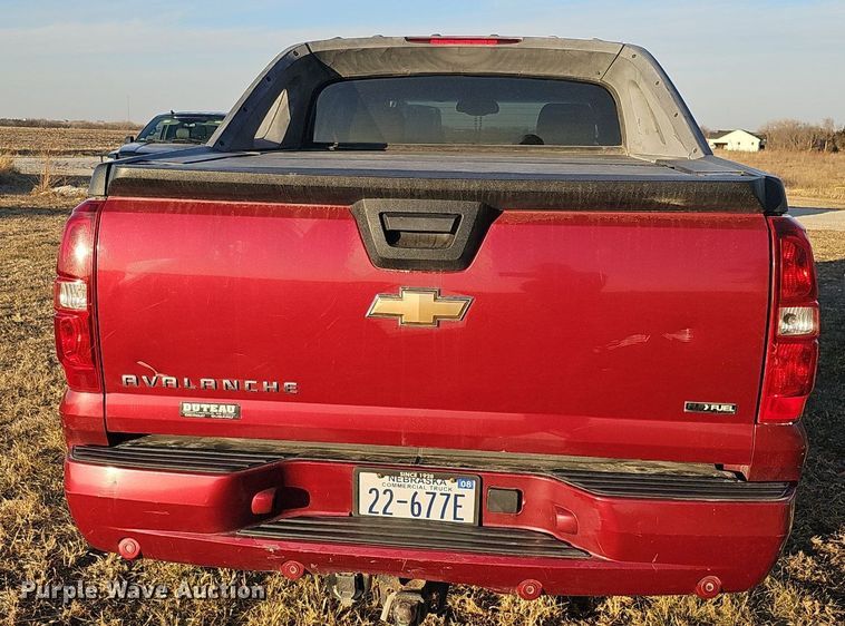 image for item DQ8556 2007 Chevrolet Avalanche  Crew Cab pickup truck