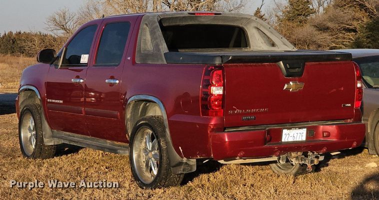 image for item DQ8556 2007 Chevrolet Avalanche  Crew Cab pickup truck