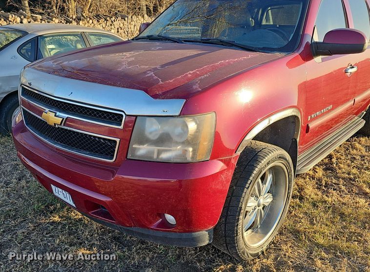 image for item DQ8556 2007 Chevrolet Avalanche  Crew Cab pickup truck