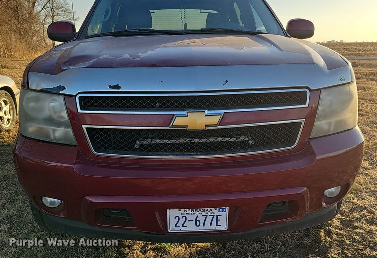 image for item DQ8556 2007 Chevrolet Avalanche  Crew Cab pickup truck