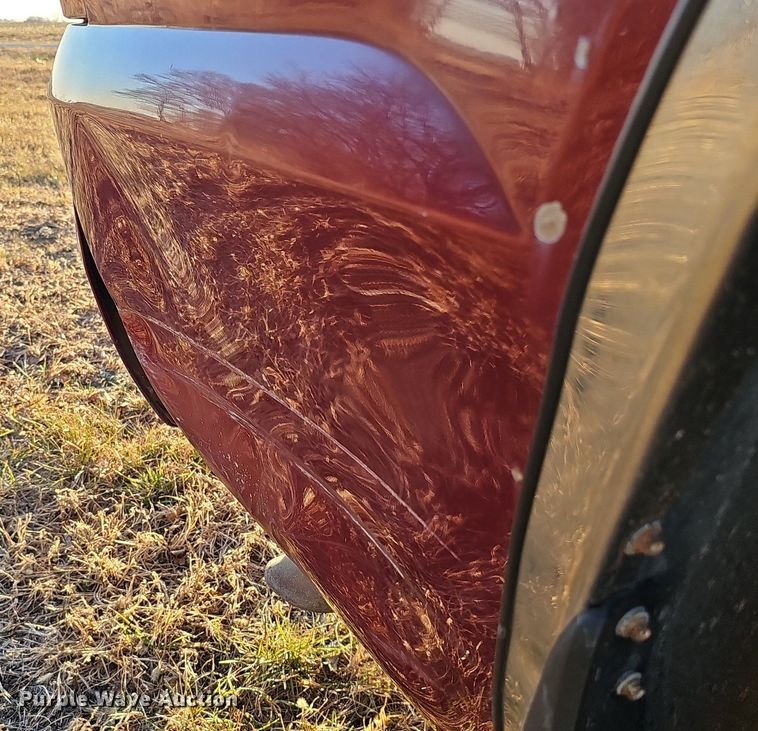 image for item DQ8556 2007 Chevrolet Avalanche  Crew Cab pickup truck