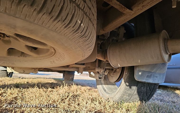 image for item DQ8556 2007 Chevrolet Avalanche  Crew Cab pickup truck