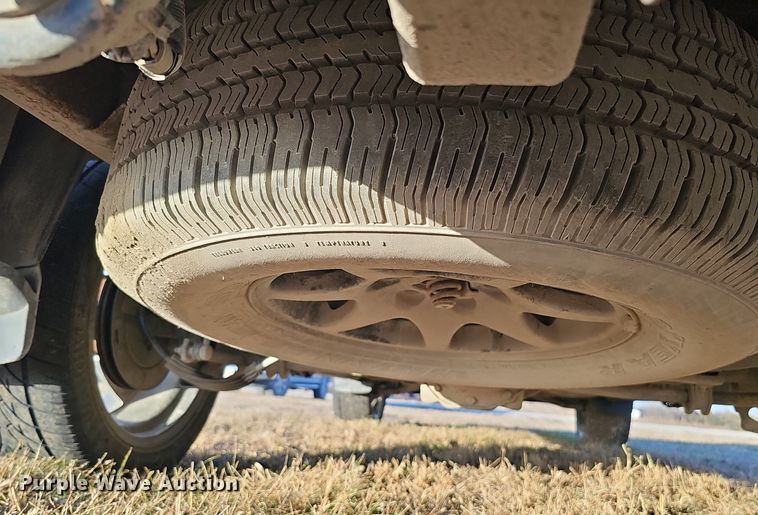 image for item DQ8556 2007 Chevrolet Avalanche  Crew Cab pickup truck