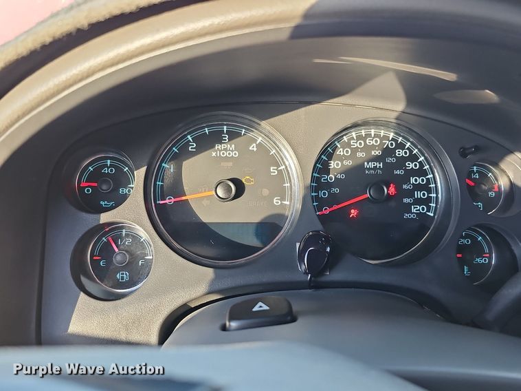 image for item DQ8556 2007 Chevrolet Avalanche  Crew Cab pickup truck