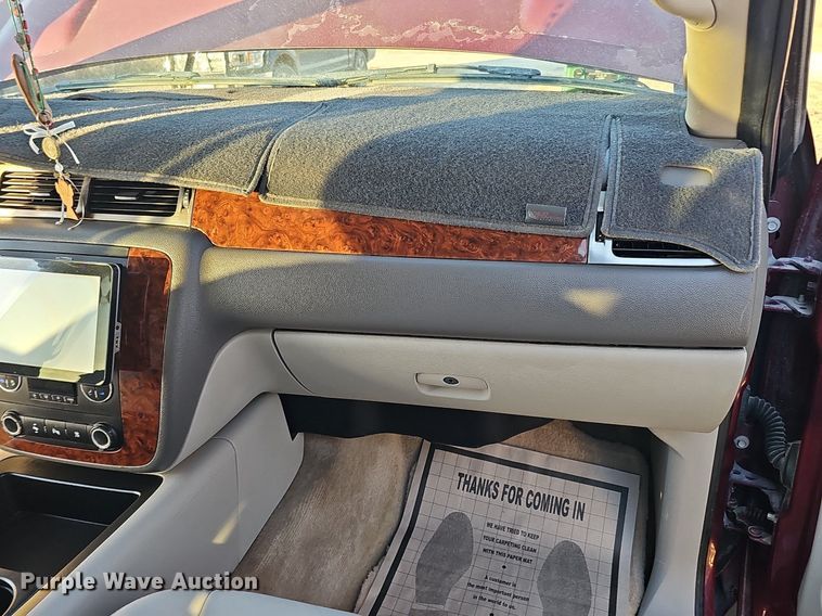 image for item DQ8556 2007 Chevrolet Avalanche  Crew Cab pickup truck