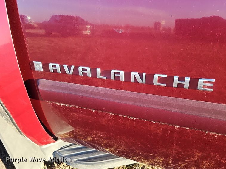 image for item DQ8556 2007 Chevrolet Avalanche  Crew Cab pickup truck