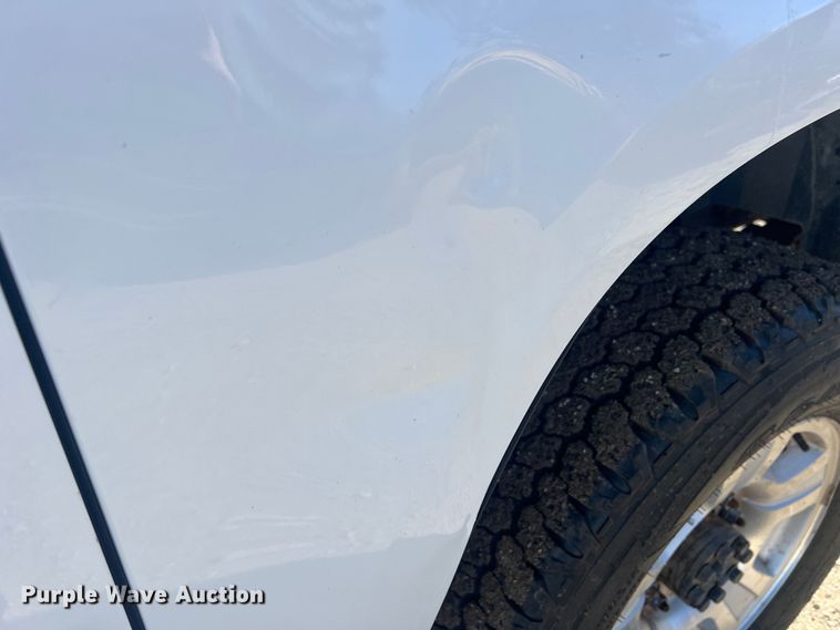 image for item DS2475 2009 Chevrolet Suburban 2500  SUV