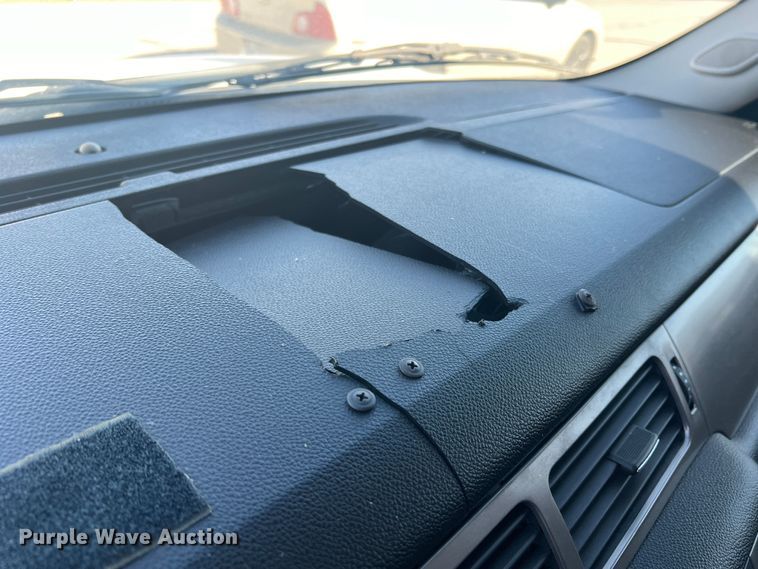 image for item DS2475 2009 Chevrolet Suburban 2500  SUV