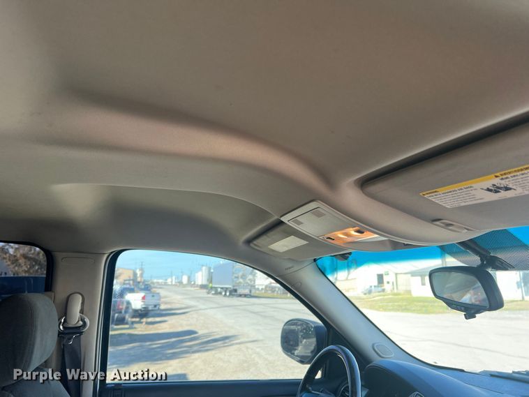 image for item DS2475 2009 Chevrolet Suburban 2500  SUV