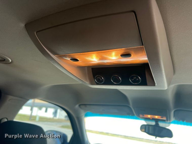 image for item DS2475 2009 Chevrolet Suburban 2500  SUV