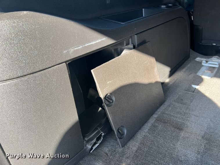 image for item DS2475 2009 Chevrolet Suburban 2500  SUV