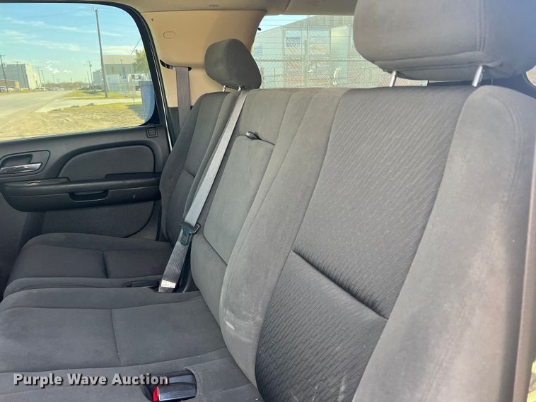 image for item DS2475 2009 Chevrolet Suburban 2500  SUV