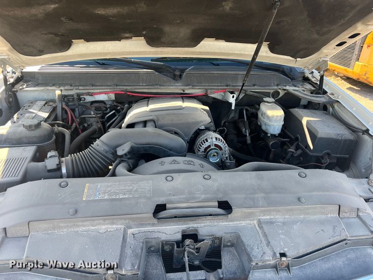 image for item DS2475 2009 Chevrolet Suburban 2500  SUV