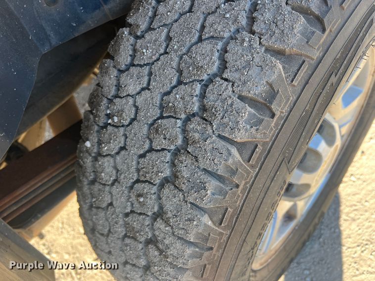 image for item DS2475 2009 Chevrolet Suburban 2500  SUV