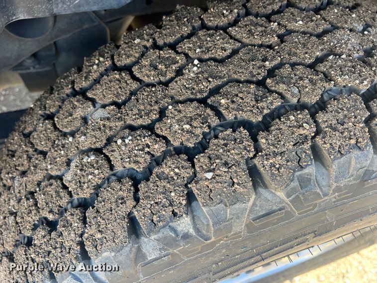 image for item DS2475 2009 Chevrolet Suburban 2500  SUV